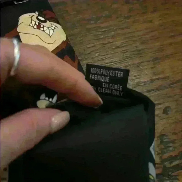 Warner Bros Vintage 1999 Looney Tunes Tasmanian Devil Men’s Neck Tie - Picture 3 of 4